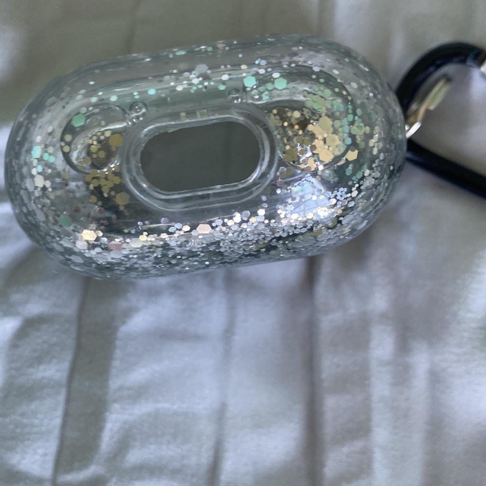 Apple AirPod Case Protector - Picture 6 of 7